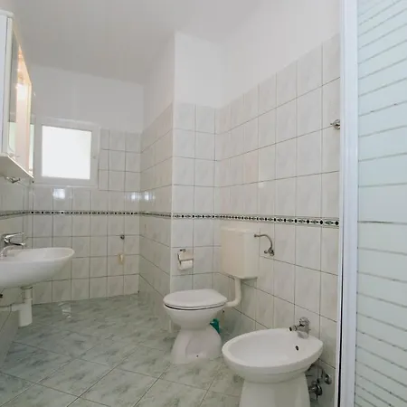 Apartment Mare-5 By Interhome *