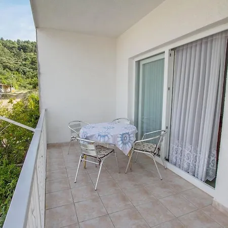 Apartment Apartment Mare-5 By Interhome Trogir